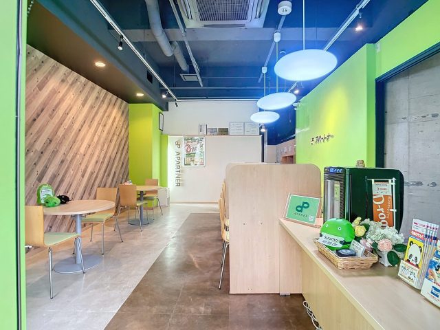 アパートナー盛岡中央店 店舗内観